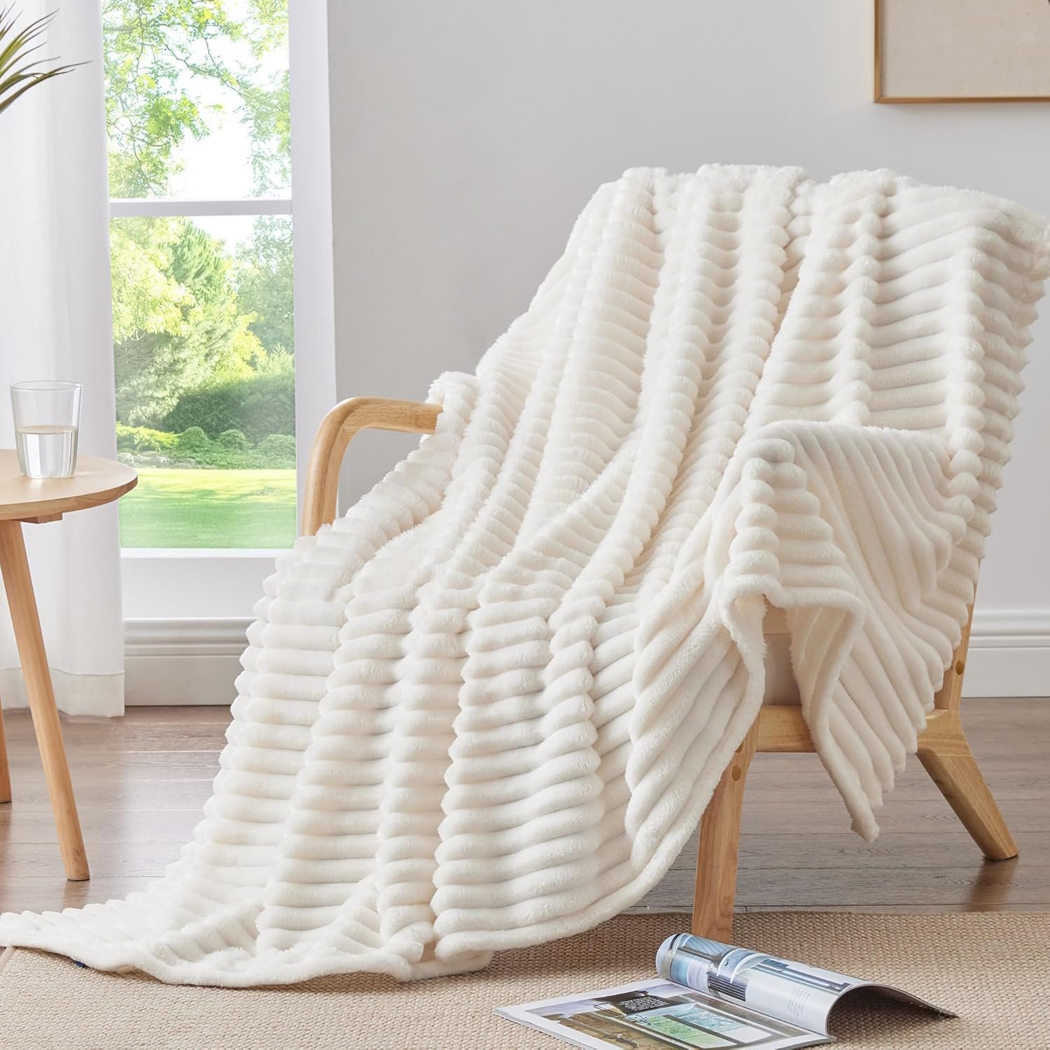 BEDELITE Fleece Throw Blanket for Couch
