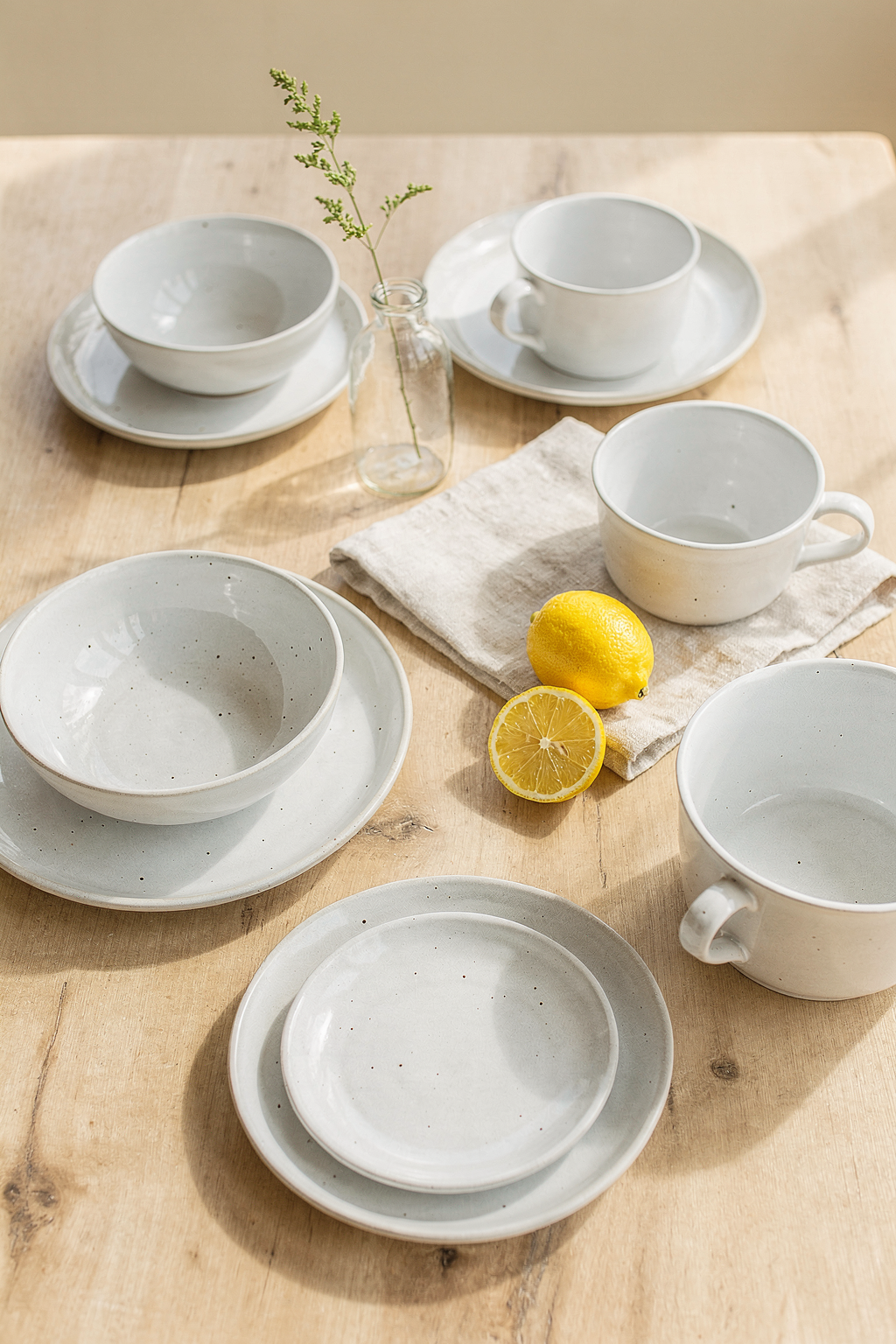 Refresh Your Table: Minimalist Dinnerware Sets That Look Expensive Under $35