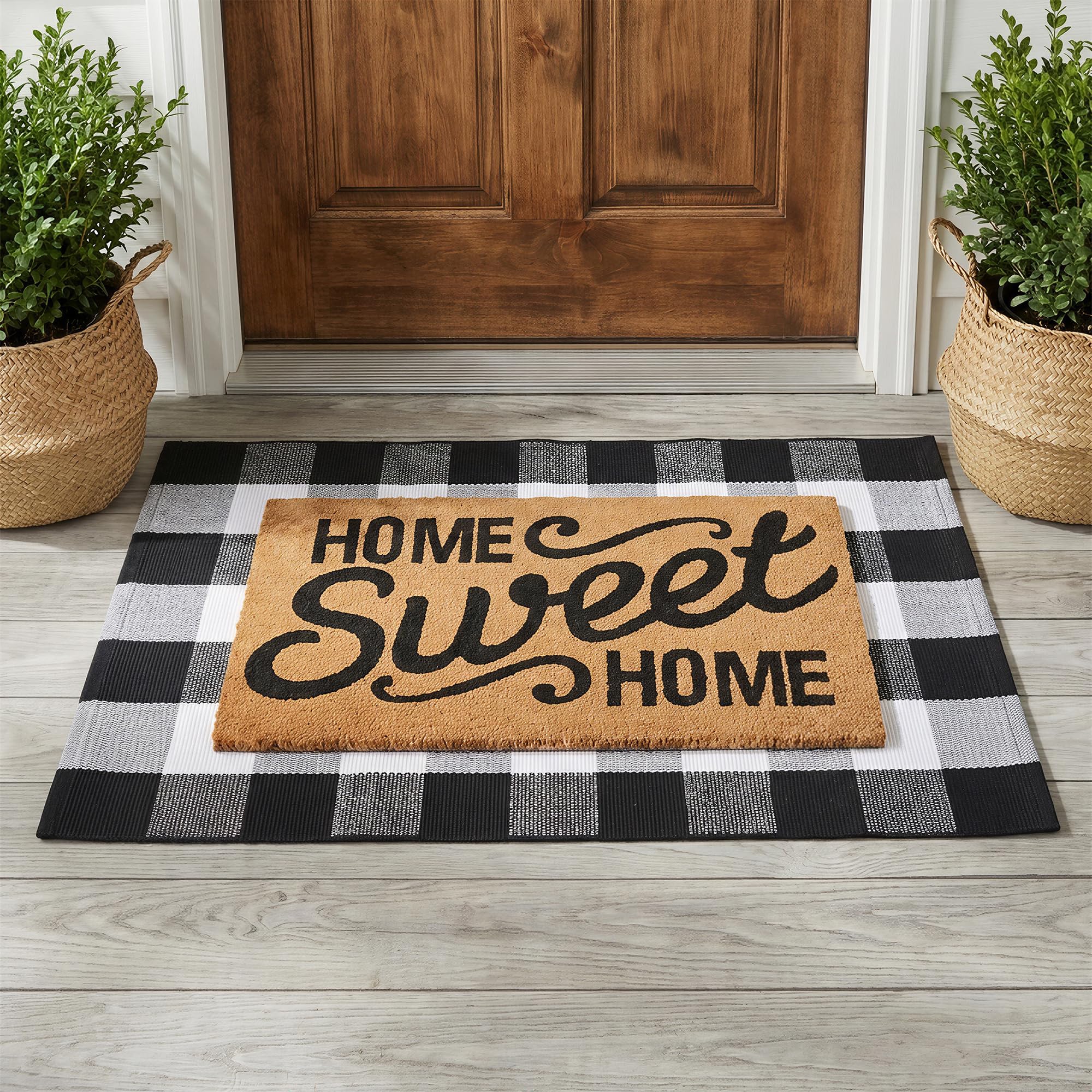 Welcome Guests in Style: Rustic Doormat Sets That Frame Your Farmhouse Entry